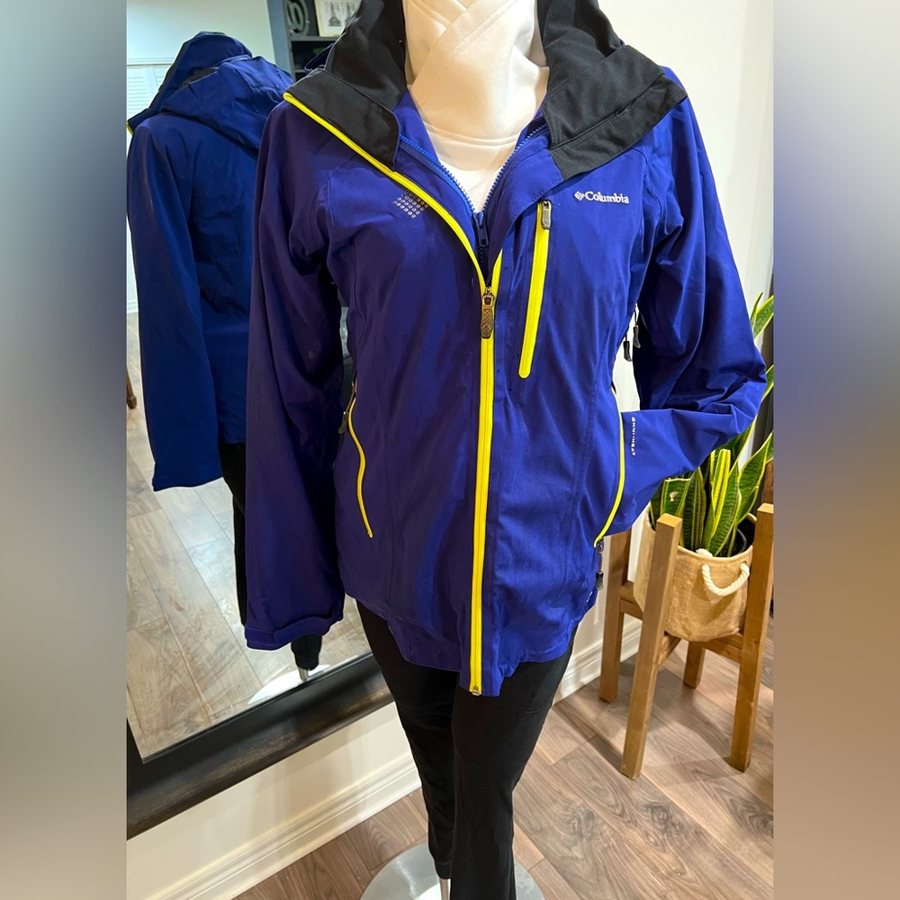 Columbia insulated winter jacket